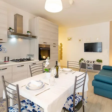 78a - Casa Azalea Lägenhet *